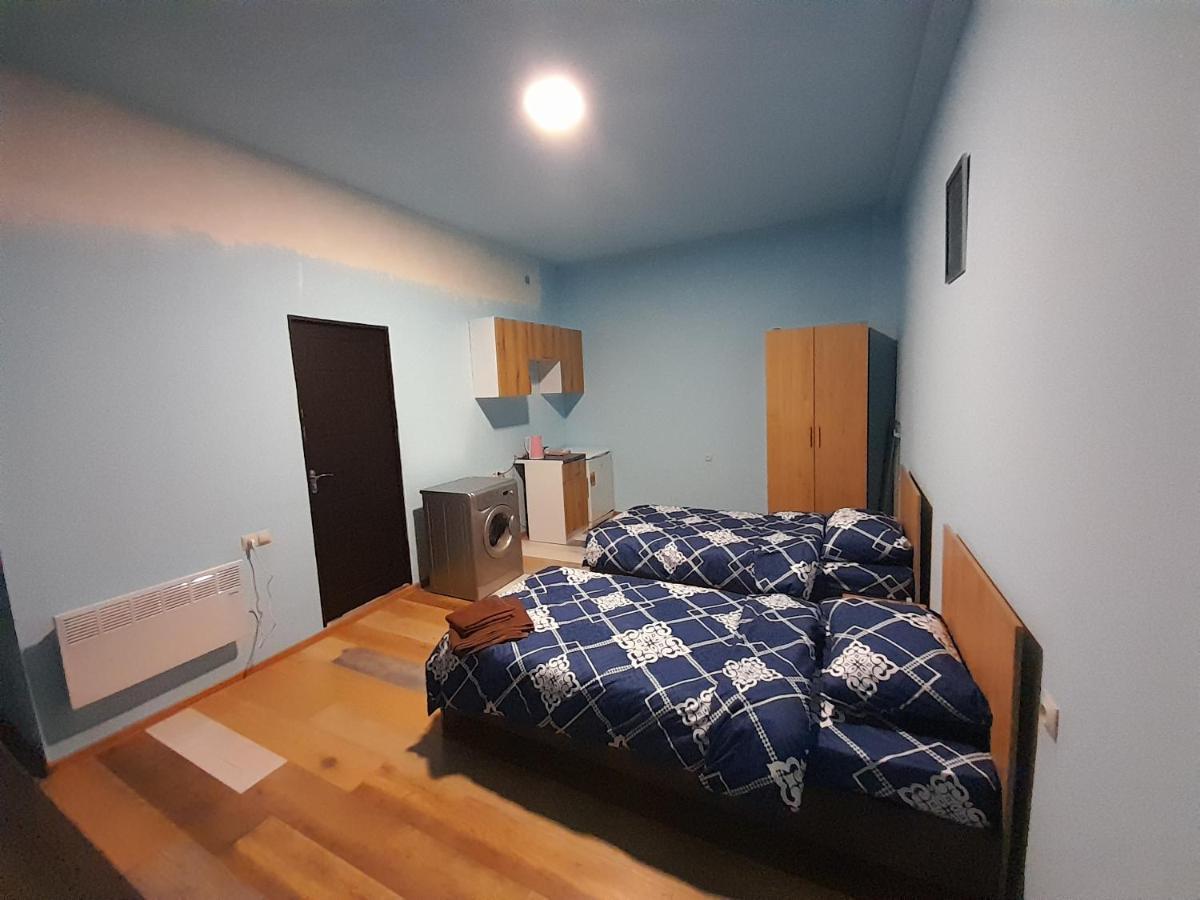 Art Guest House In Kaskad 耶烈万 外观 照片