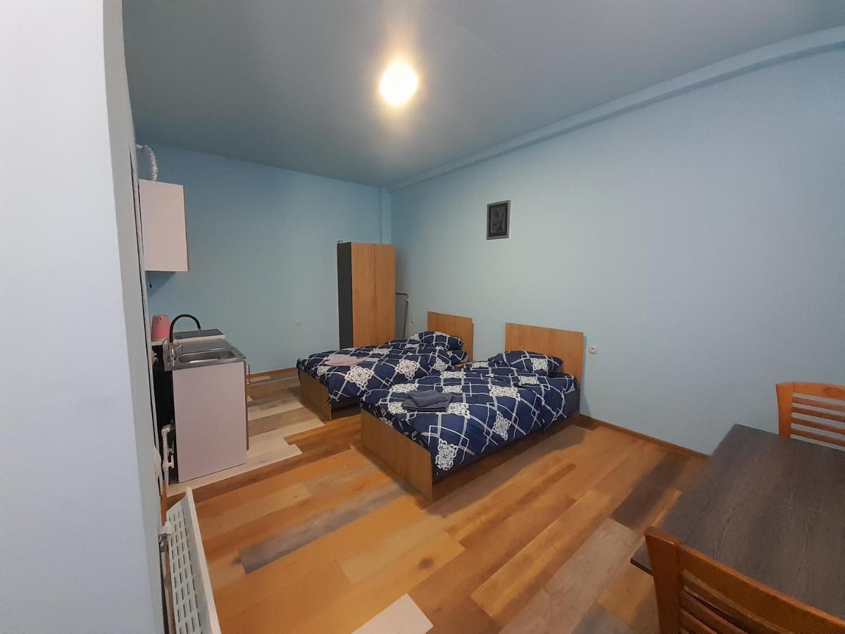 Art Guest House In Kaskad 耶烈万 外观 照片
